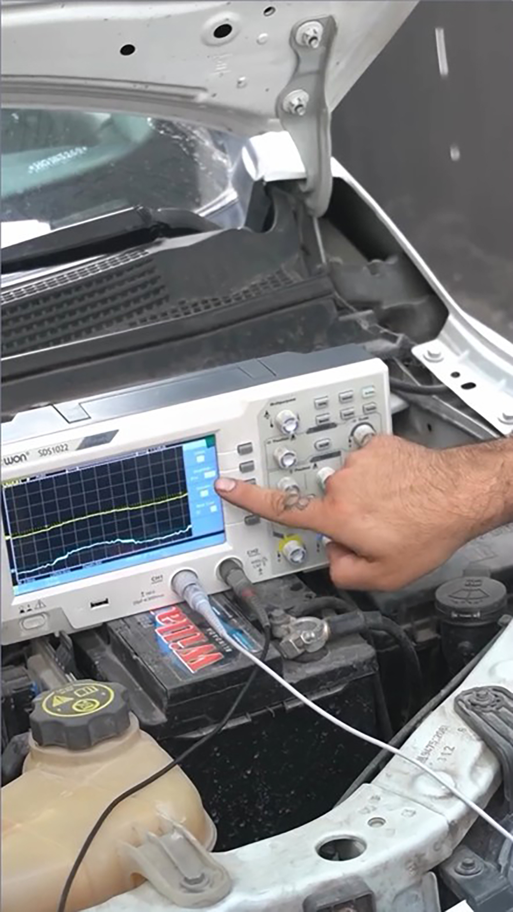 SDS1102 - Osciloscopio Digital Owon 100 MHz 2 CH - Imagen 4