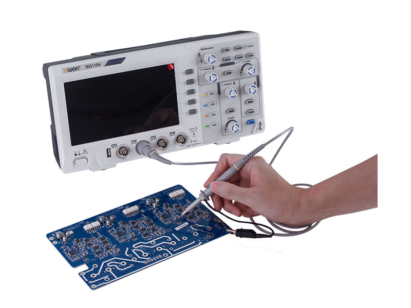 SDS1104 Osciloscopio digital portátil osciloscopio digital con pantalla LCD  de 7 pulgadas, kit de osciloscopio profesional con frecuencia de muestreo